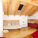 Appartamento Ca Poschiavini - Casa Lares Casa Piali
