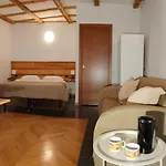 Ca Poschiavini - Casa Lares Casa Piali