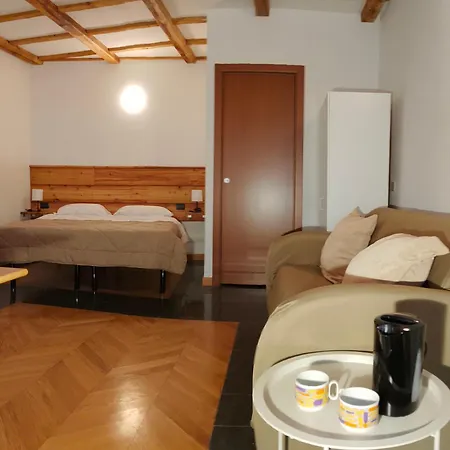 Ca Poschiavini - Casa Lares Casa Piali